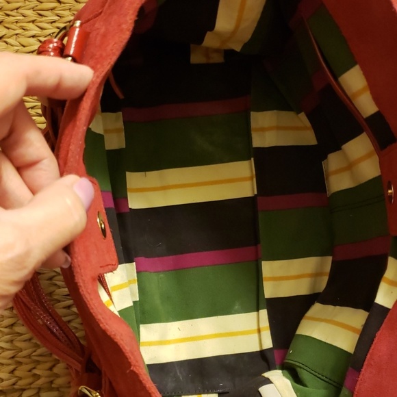 Red suede and patent leather hand bag - Picture 5 of 8